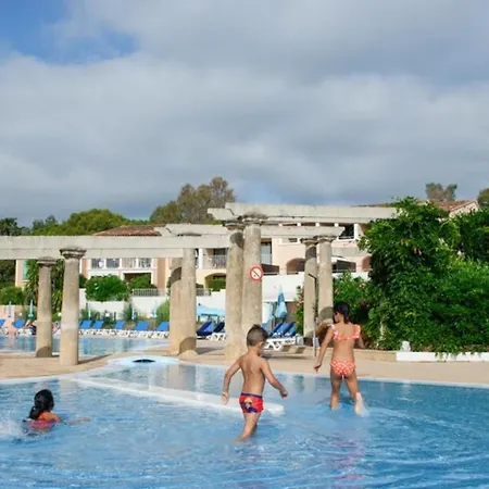 Flat With Sea View With Swimming Pool